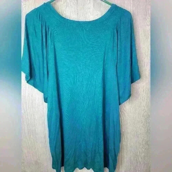 Maurices Blue short sleev blouse. Size 1X. - Picture 4 of 4